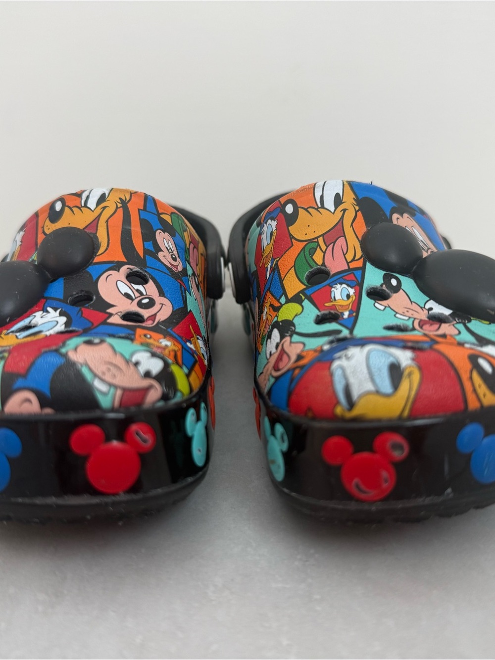 Disney Black Mickey & Friends Toddler Crocs size 8 - Picture 10 of 11